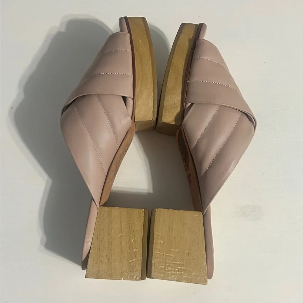 Beklina Matisse block criss cross slides in nude